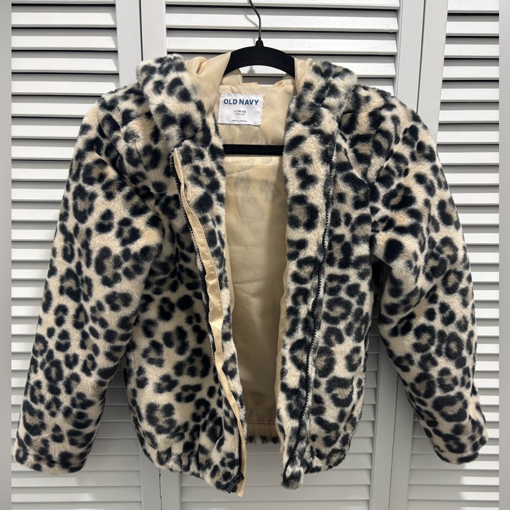 Old Navy Girls Black and Cream Leopard Faux Fur Jacket (10-12)